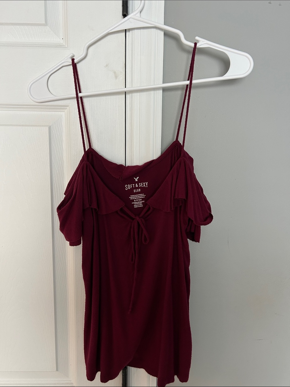 American Eagle Outfitters Burgundy Cold-Shoulder Cami Top